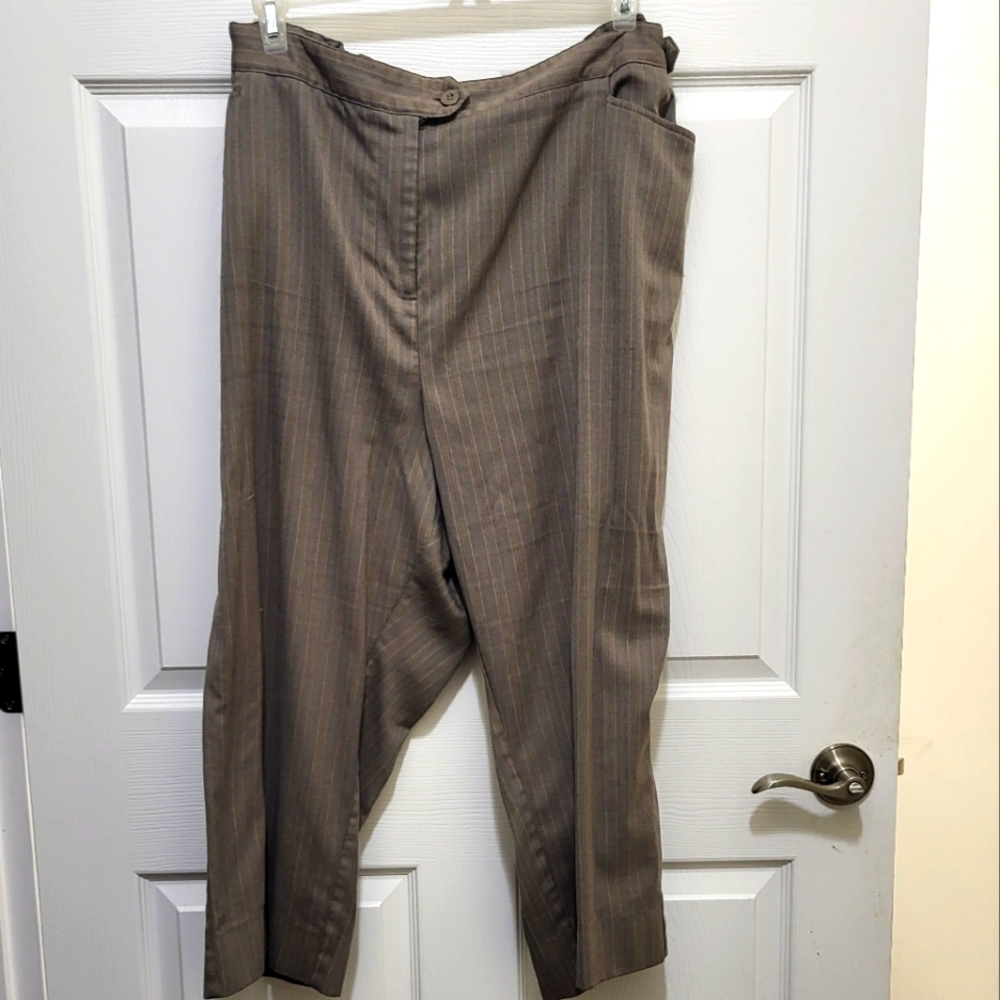 Maggie Barnes for Catherine's 28w brown